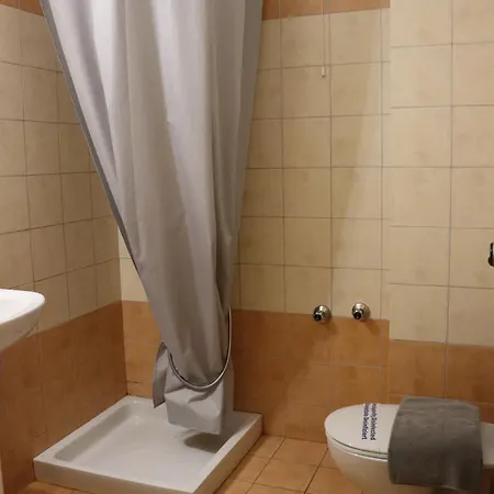 Szálloda Hara 2*